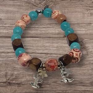 Western Wooden Howlite Beads Stretch Bracelet Boots & Spurs Charms Cowgirl